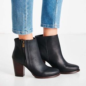 Black Heeled Leather Ankle Bootie